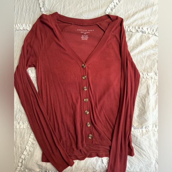 ✨AMERICAN EAGLE TOP - Picture 1 of 3